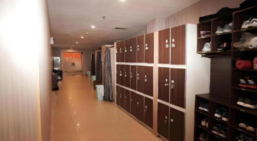 New Hollywood Hotel Pekanbaru Εξωτερικό φωτογραφία